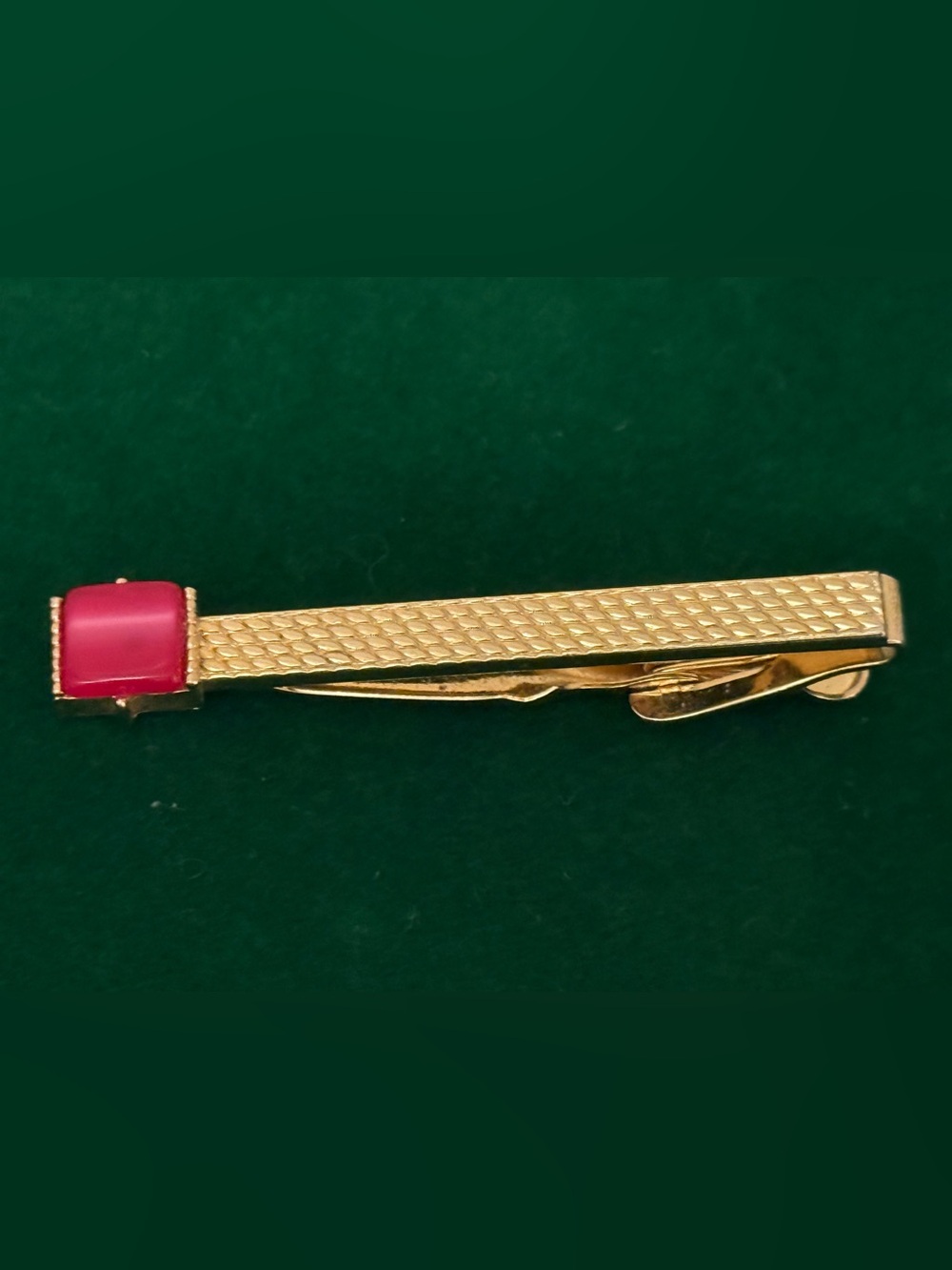 Vintage swank Gold-Tone Tie Clip with Red Stone Accent